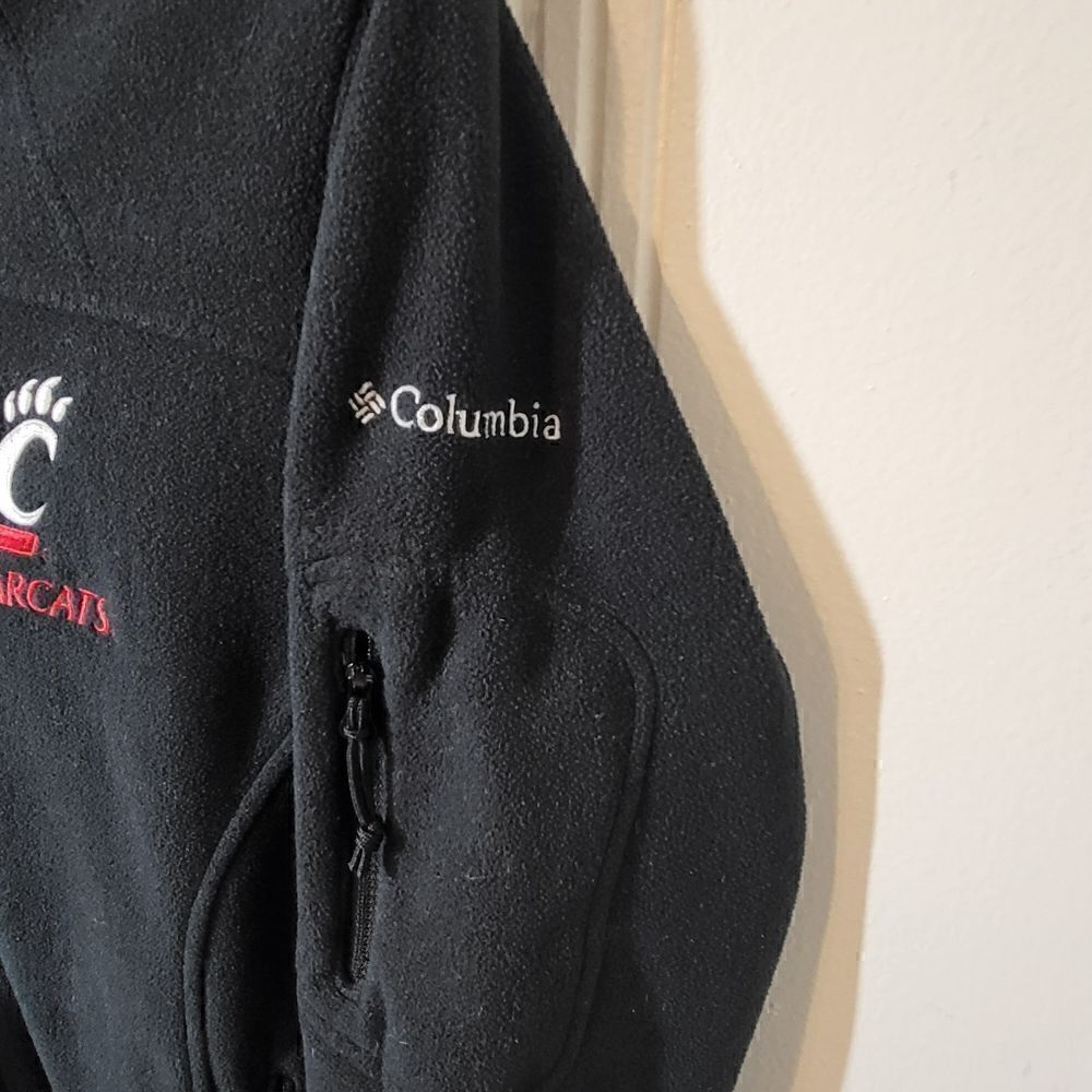 Columbia  Women's  Cincinnati  Bearcats Fleece Jacket - Picture 4 of 5